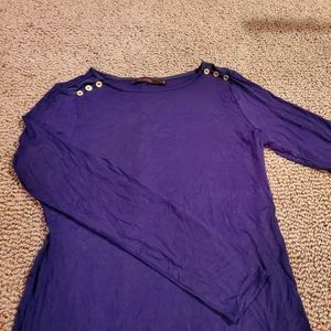 Long sleeve blue top